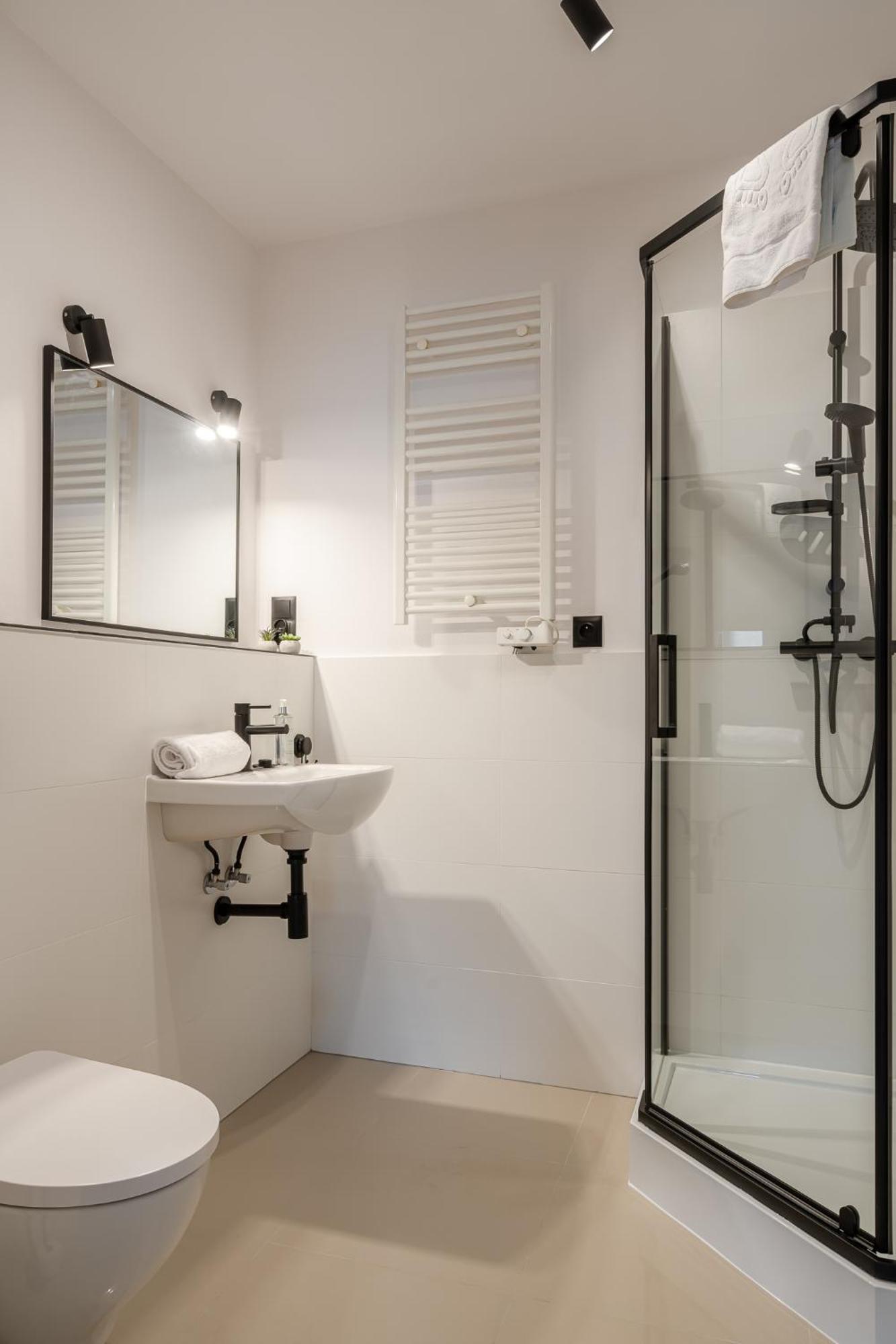 Rentplanet - Apartamenty Cybulskiego II วรอตซวาฟ ภายนอก รูปภาพ